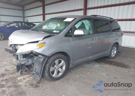 2017 Toyota Sienna Le from USA, damaged, VIN 5TDKZ3DC2HS833683